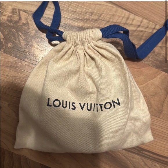 LV Initiales 35MM Reversible Belt - Picture 2 of 4